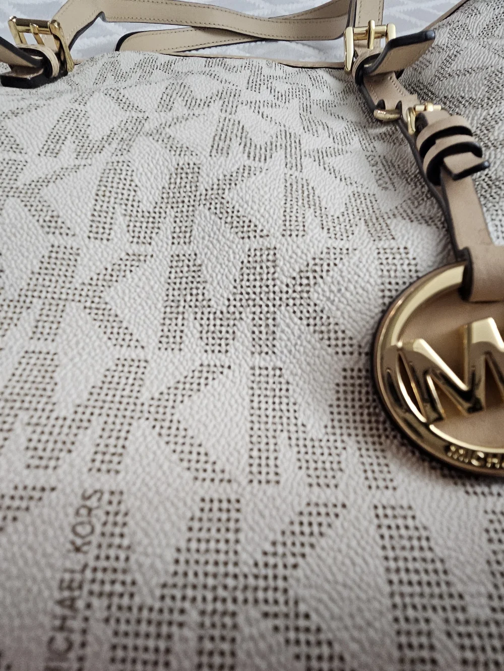 Michael Kors Jet Set Logo Tote Bag with Gold MK Charm - Picture 12 of 12